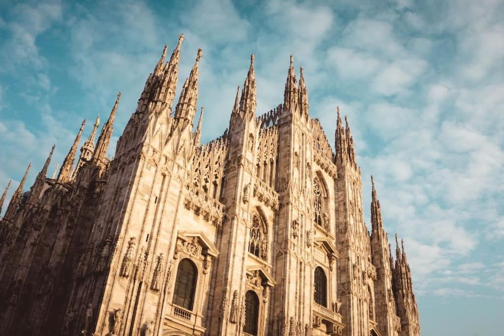 Linate Airport Elegant Suite,Tram 1 Minute Away Milano Exterior foto