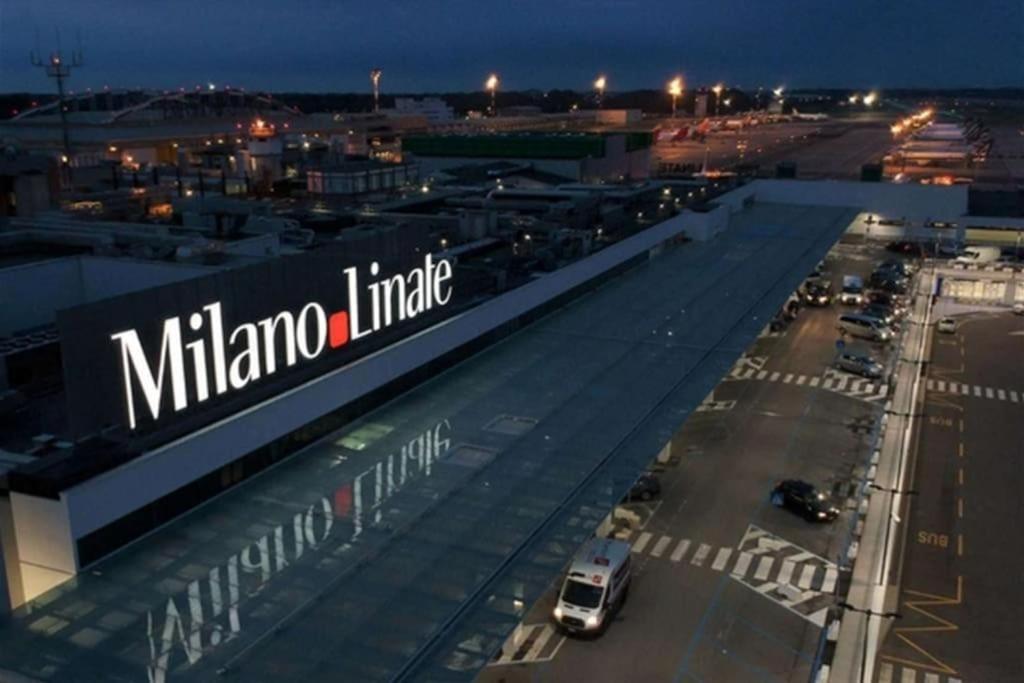 Linate Airport Elegant Suite,Tram 1 Minute Away Milano Exterior foto
